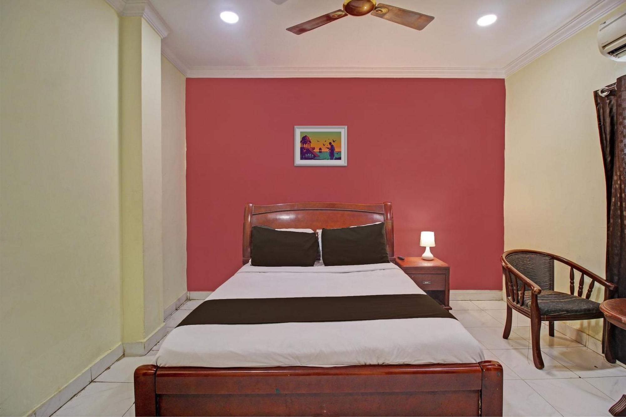 Hotel O Ruma Near Nampally Railway Station Hyderabad Exterior foto